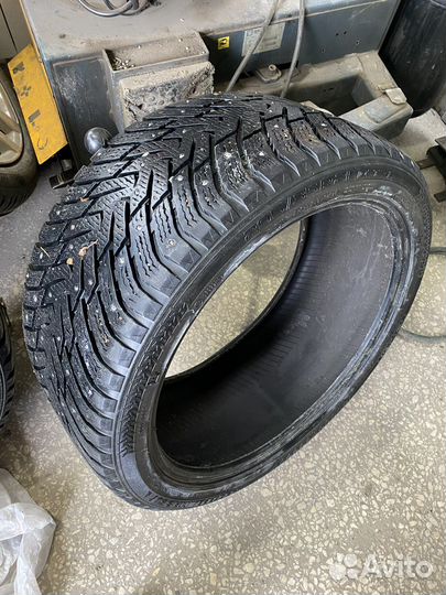 Nokian Tyres Hakkapeliitta 8 SUV 295/35 R20 107T