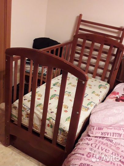Детская кроватка