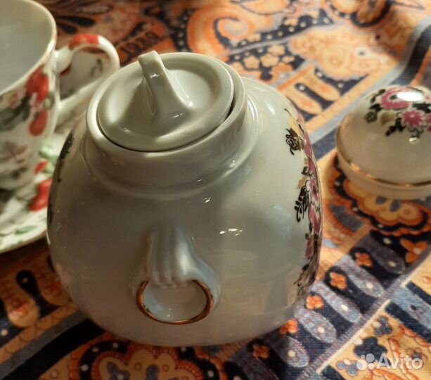 Чайница фарфор