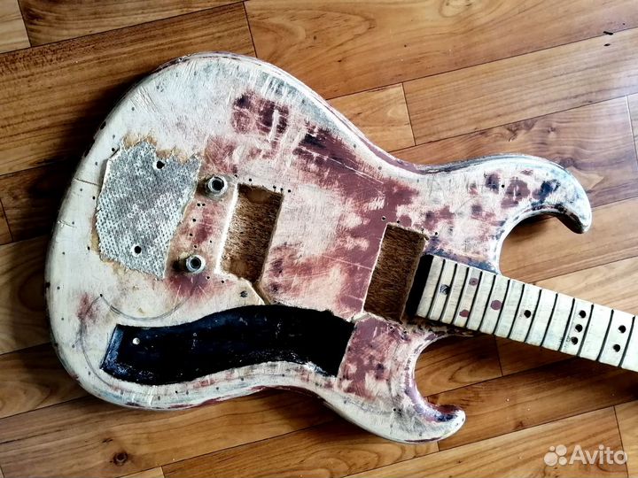 Корпус электрогитары