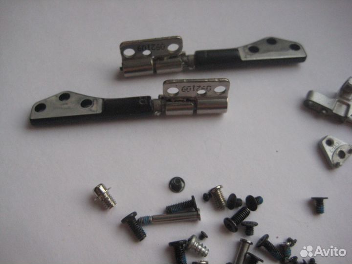 Винты и петли для Apple MacBook