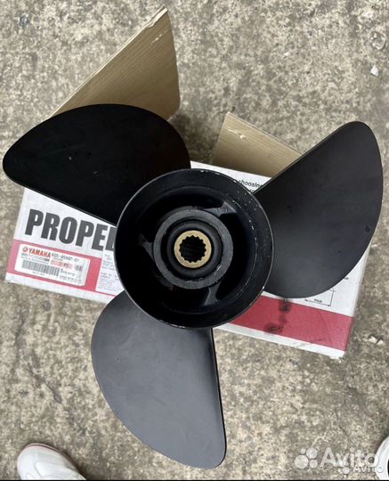 Оригинальный гребной винт ямаха 14-1/2*17