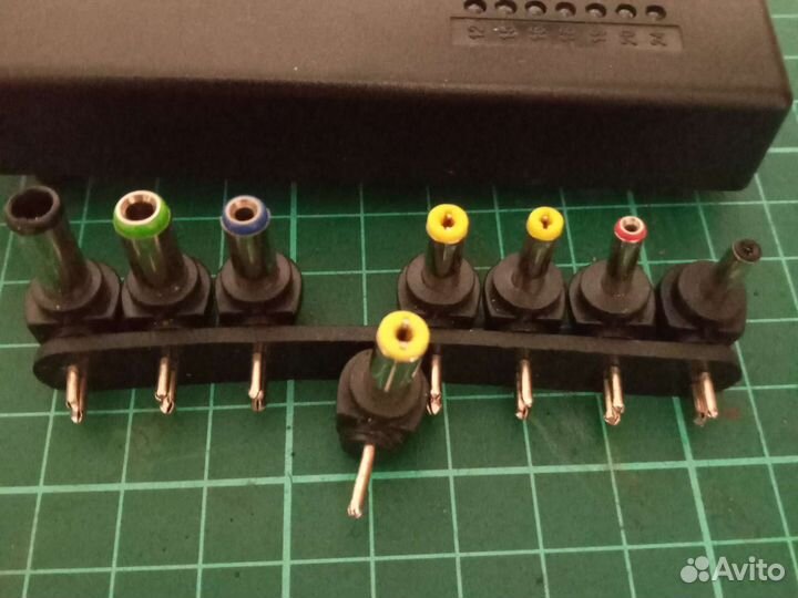 Переходники для ноутбука к универсальному адаптеру