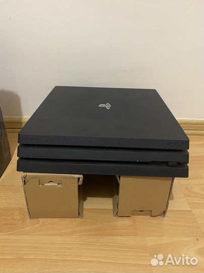 Sony playstation 4 PS4 pro