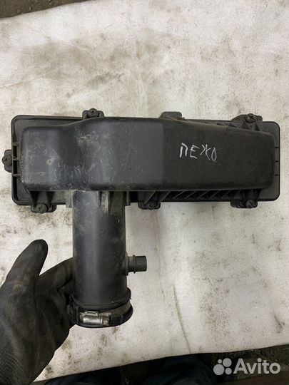 Корпус воздушного фильтра Peugeot 206