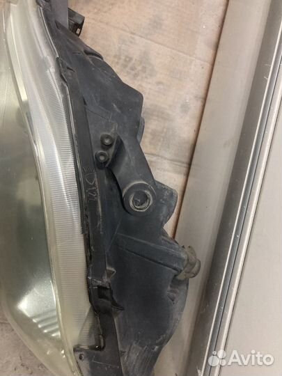 Фары тойота хариер