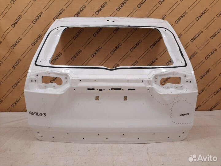 Крышка багажника Toyota Rav4 50