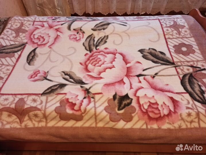 Продам покрывало,плед накидка на диван кровать