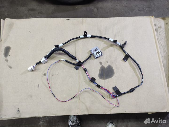 Потолочная проводка Toyota Hilux 8