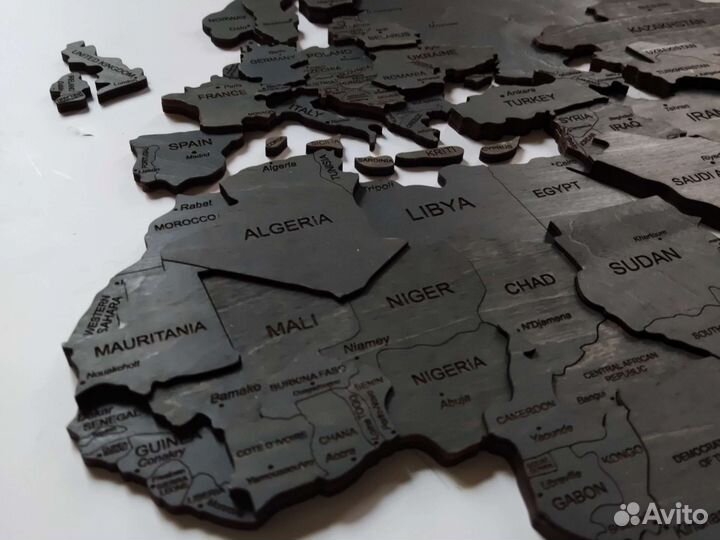 Карта из дерева на стену