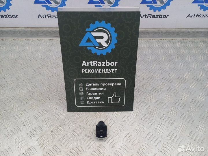 Блок управления зеркалами Audi Q7 4LB 3.0 casa 240