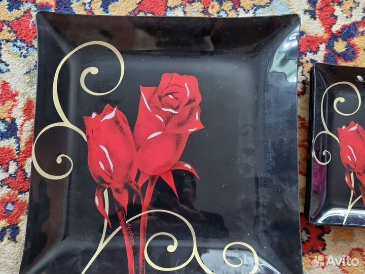 Посуда 1 большое блюдо и 5 маленьких