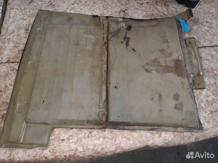 Обшивка пола правая XF105 DAF