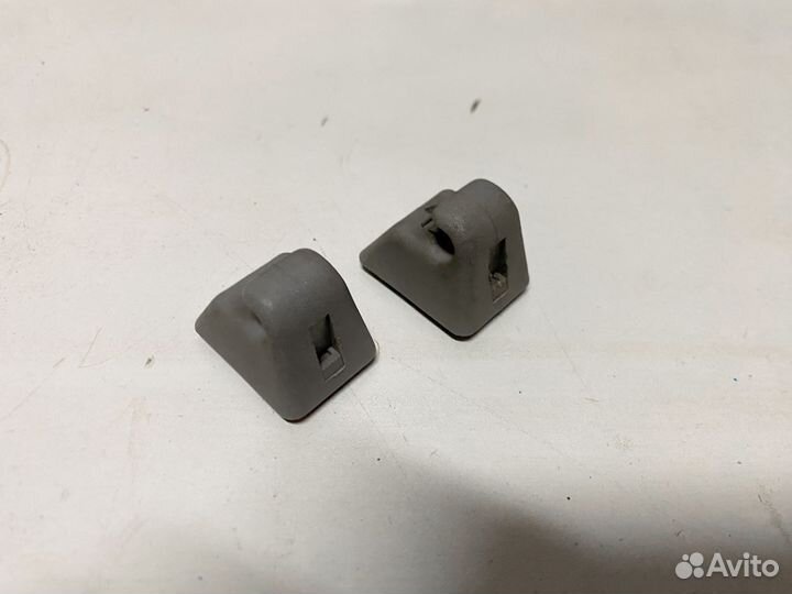 Держатель солнцезащитного козырька Opel Astra H