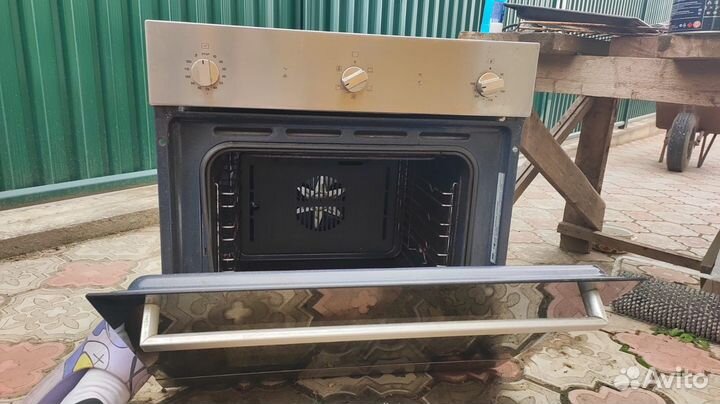 Духовой шкаф