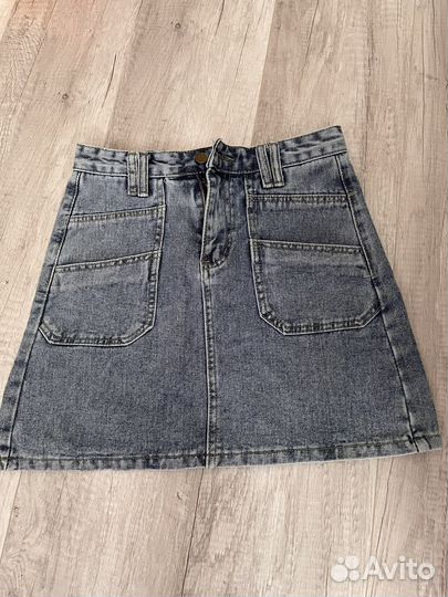 Джинсовая мини-юбка