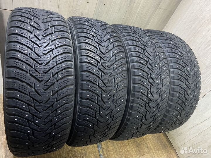 Nokian Tyres Hakkapeliitta 8 SUV 235/60 R18