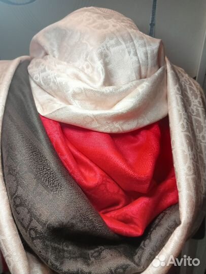 Christian dior палантин 65 шёлк, 35 кашемир