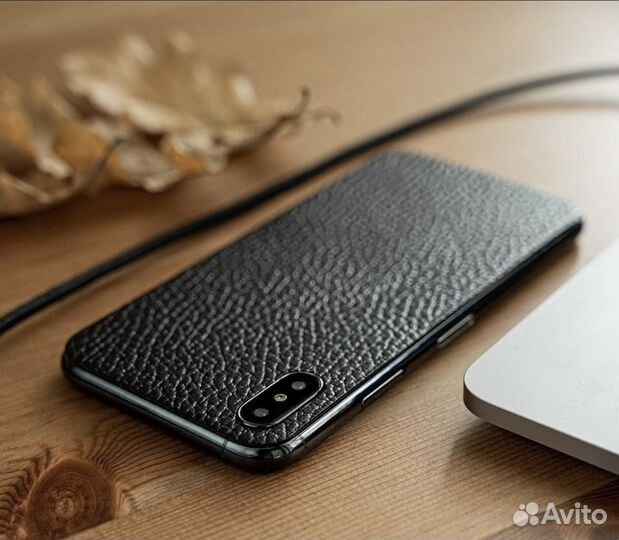 Чехол наклейка из кожи для iPhone Xs