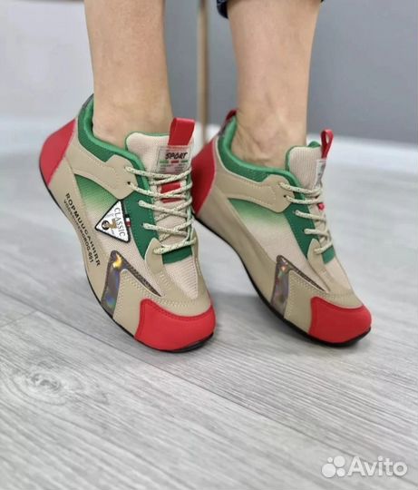 Кроссовки женские разноцветные