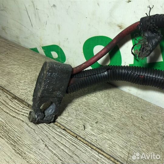 Клемма аккумулятора плюс Jeep Grand Cherokee (WJ)