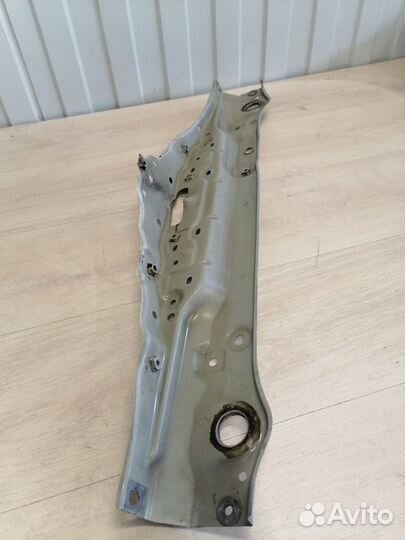 Планка под радиаторы Lexus Gs 350 GRS191 2GR-FSE