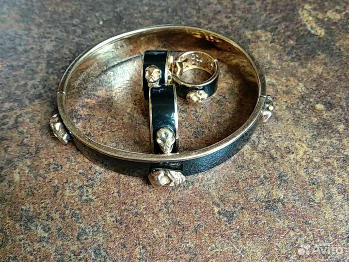 Набор - браслет, серьги, кольцо. Черепа