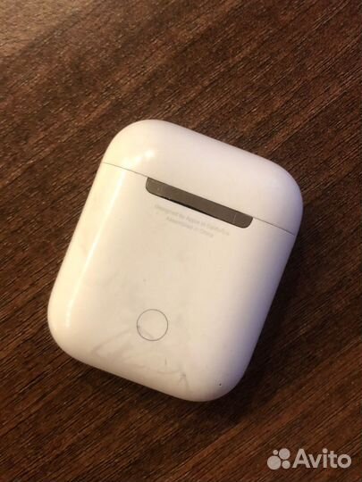 Airpods 1 поколения