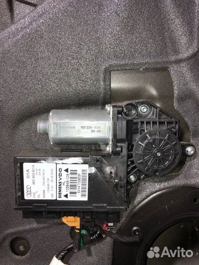 Дверь боковая задняя левая Audi A4 B7 B7 седан BGB