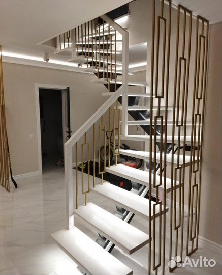 Антресольный этаж мезонин