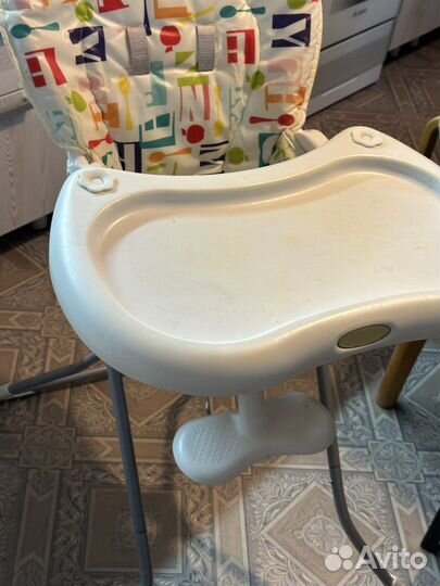 Детский стульчик для кормления