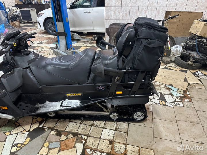 BRP Ski-Doo Expedition 1300