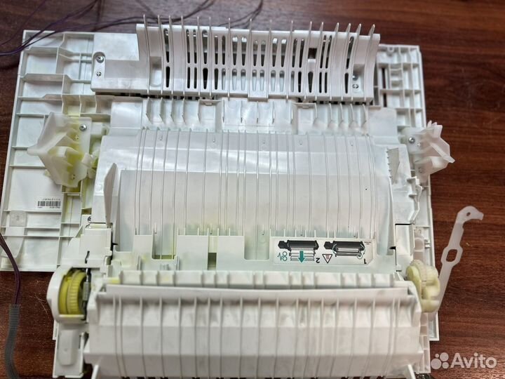 Правая дверца RM2-0019 для HP CLJ M553