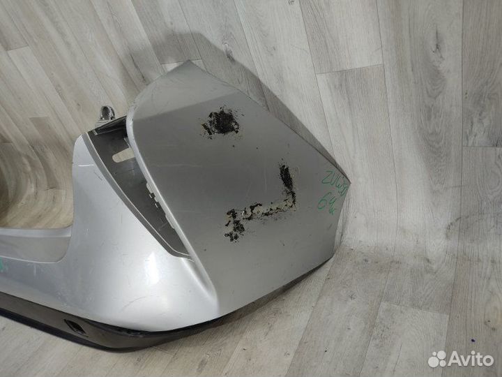Бампер зад. toyota prius