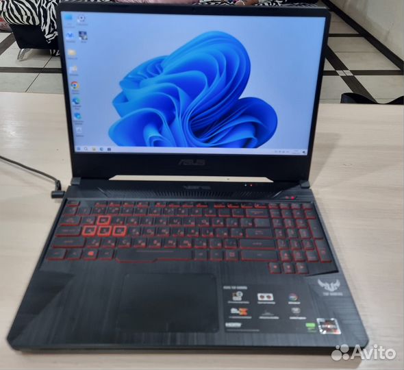 Продам ноутбук