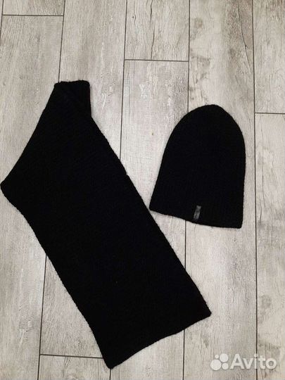 Шапки и шарфы женские