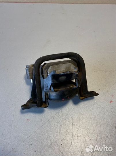 Подушка двигателя правая Geely Mk MR479QA 2012