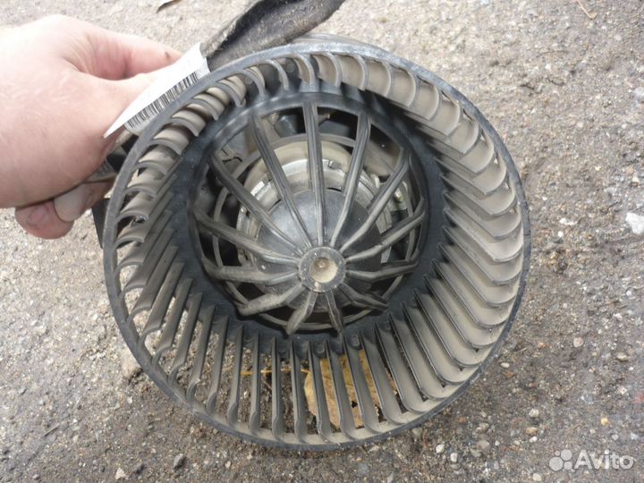 Мотор печки Рено Логан