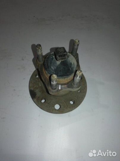 Ступица задняя правая Opel Astra H 1.8 2008