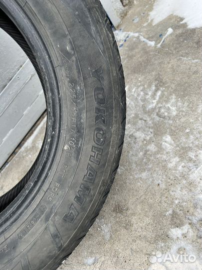 Yokohama Parada Spec-X 225/65 R17