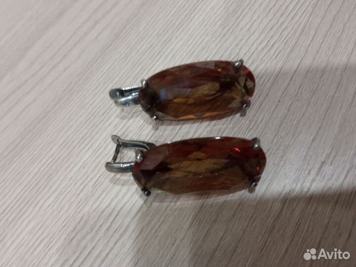 Серьги с султанитом