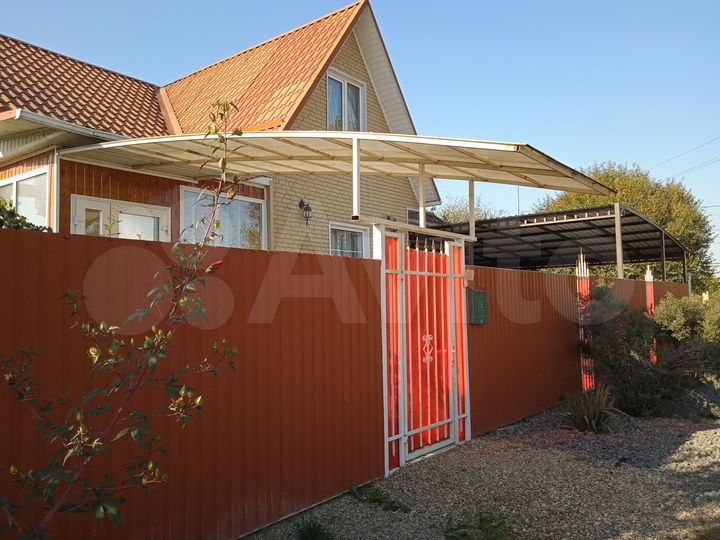 Дом 101,5 м² на участке 4 сот.