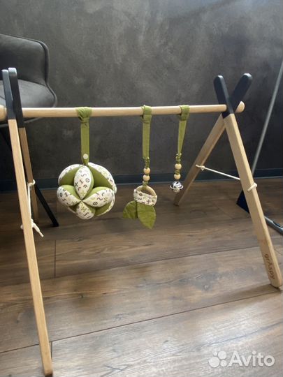 Игрушки для новорожденных