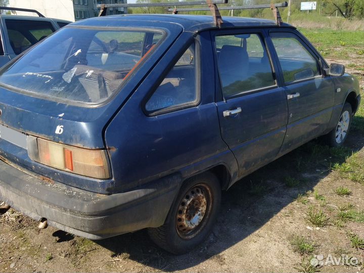 ИЖ 2126 1.6 МТ, 2004, 80 000 км