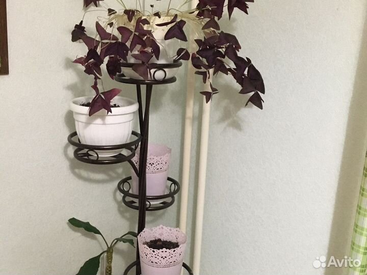 Подставка декоративная для цветов