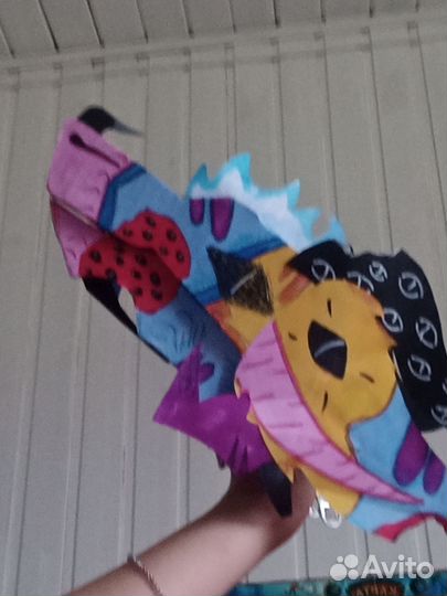 Дракон на руку из бумаги