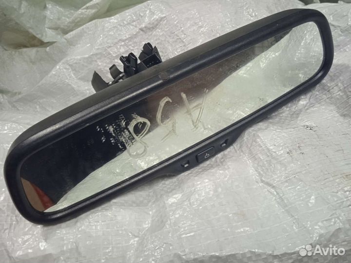 Зеркало салона Audi