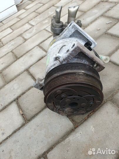 Компрессор кондиционера Volvo S40 2.4 B5244S