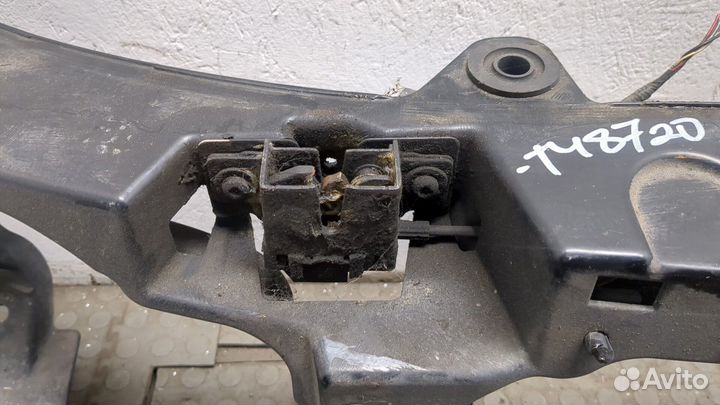 Рамка передняя Land Rover Discovery 3