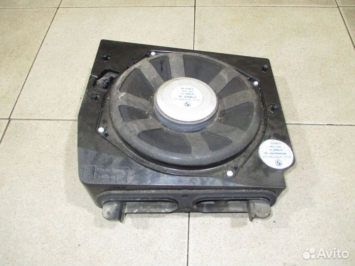 Сабвуфер BMW X3 (E83)